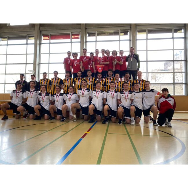 u21